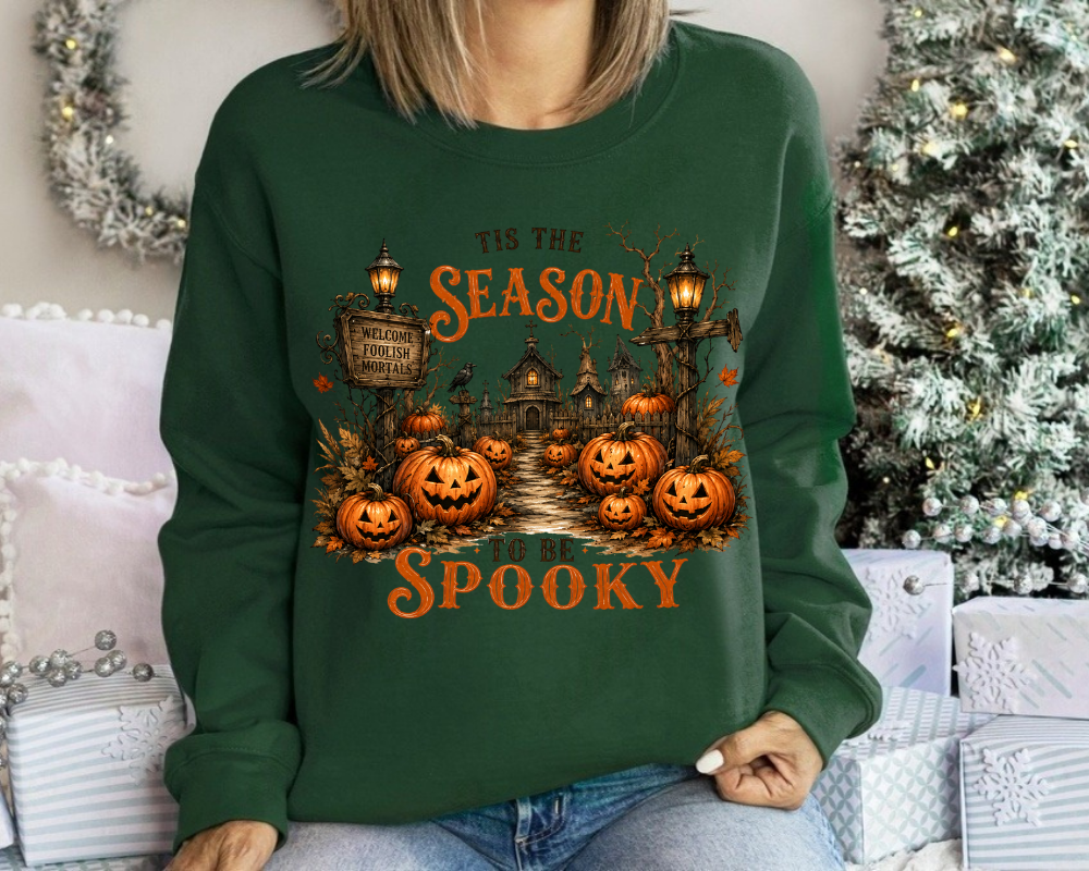 Tis The Season To Be Spooky, Vintage Halloween Pumpkin Sweatshirt, Haunted House Graphic Crewneck, Fall Halloween Shirt, Cute Halloween Gift for Women